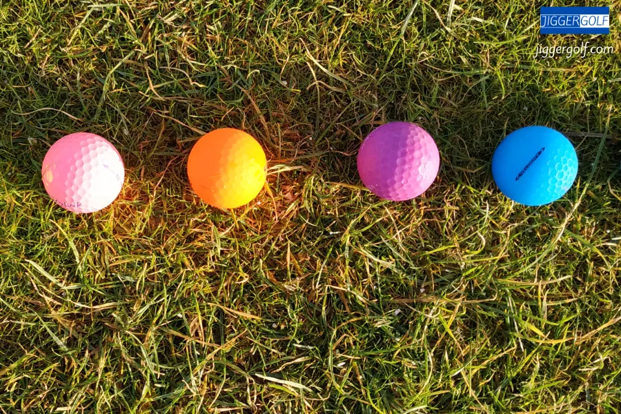Golf ball colors